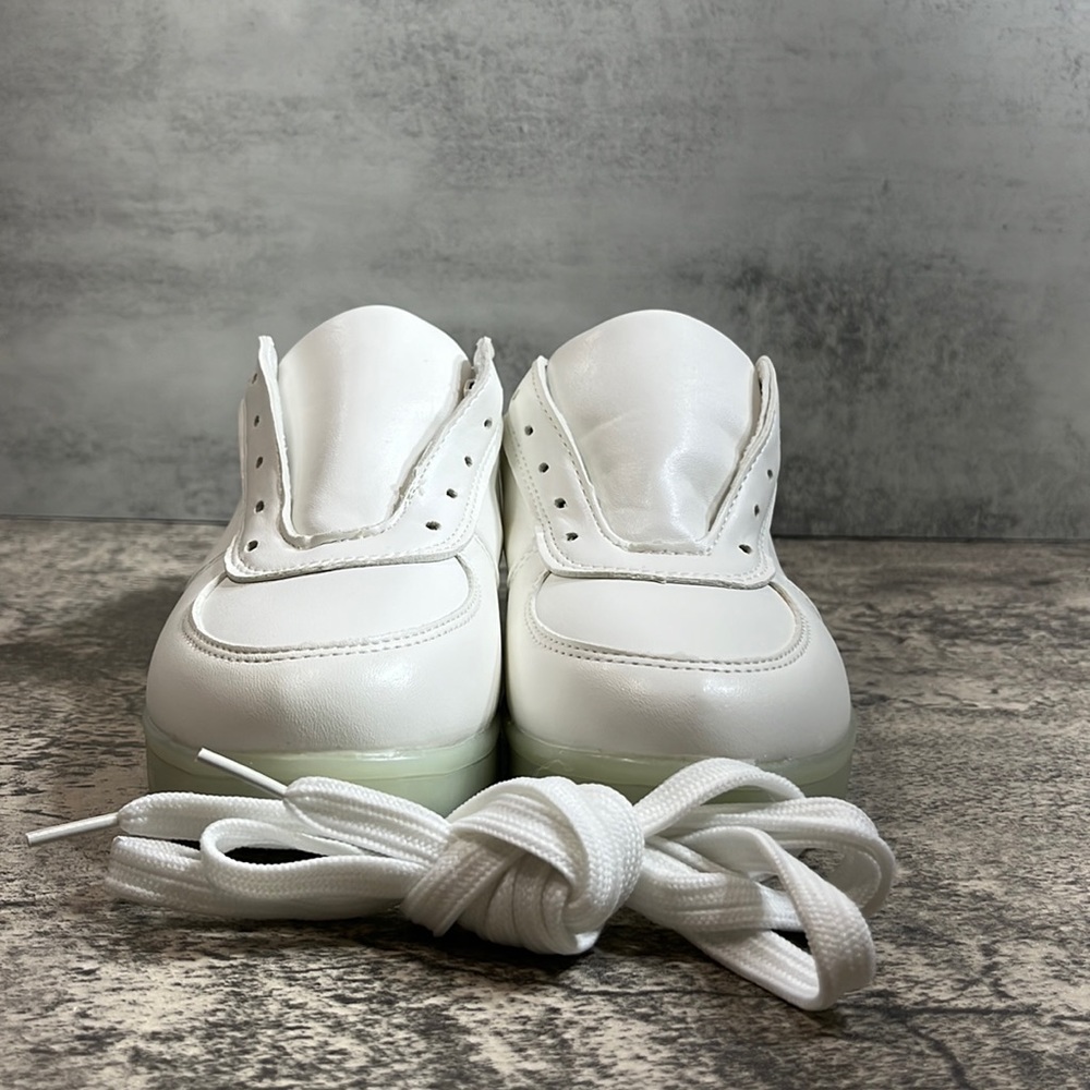 Siumlation LED Sneakers White sz 1